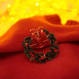 Брошь новогодняя