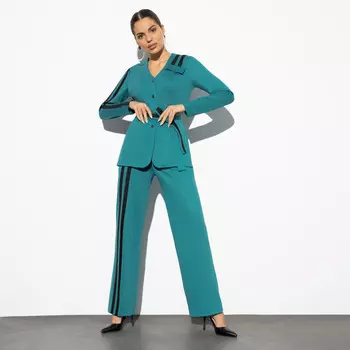 Брючный костюм