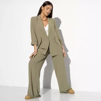 Брючный костюм