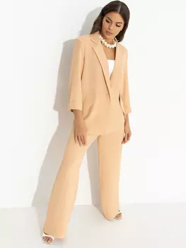 Брючный костюм