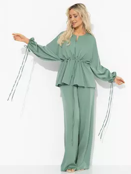 Брючный костюм