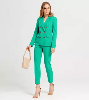 Брючный костюм (жакет, брюки)