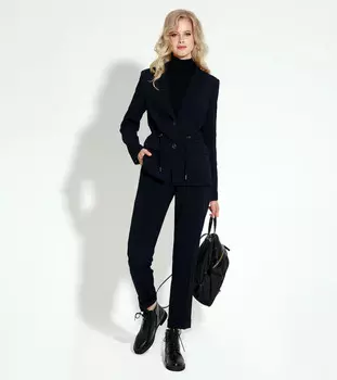 Брючный костюм (жакет, брюки)