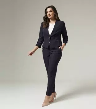 Брючный костюм (жакет, брюки)