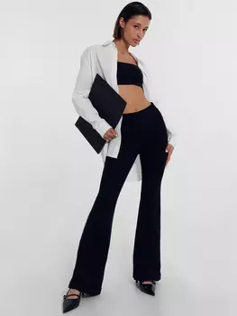 Брюки клеш женские в черном цвете