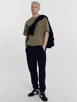 Брюки мужские в черном цвете