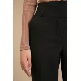 Брюки с высокой посадкой