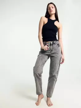 Брюки женские джинсовые в светло-сером цвете
