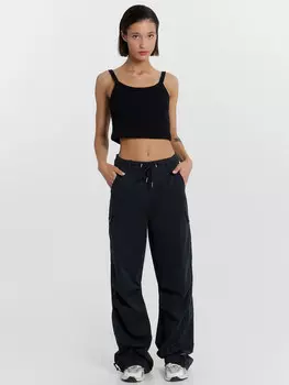 Брюки женские в черном цвете