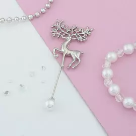 Булавка новогодняя