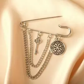 Булавка с подвесками