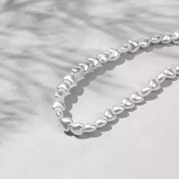 Бусины пластиковые на нити