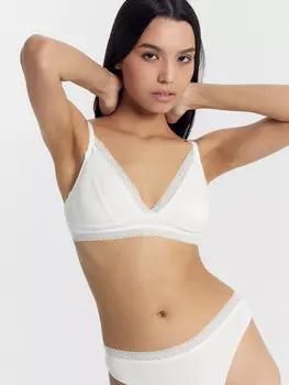 Бюстгальтер женский в белом цвете