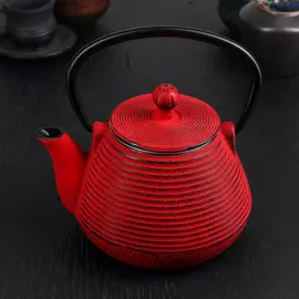 Чайник с ситом