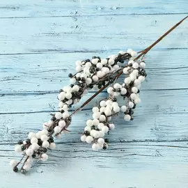 Еловая ветка декоративная