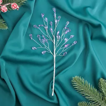 Еловая ветка декоративная