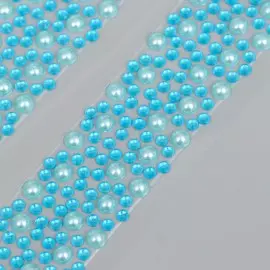 Декоративная самоклеящаяся лента из страз. длина каждой 300 мм, ширина 15-20 мм.