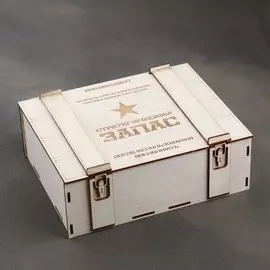 Деревянный ящик