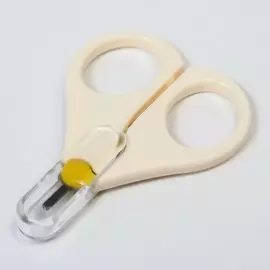 Детские маникюрные ножницы крошка я, с защитным колпачком, вид 1, молочный