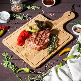 Доска для подачи квадратная