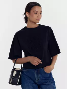 Джемпер женский черный с декором в виде кружева