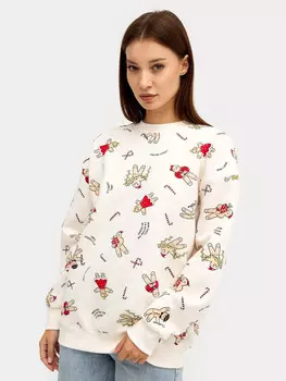 Джемпер женский молочно-бежевый новогодний с принтом в виде печенья и конфет
