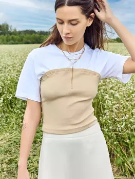 Джемпер женский в бело-бежевом цвете