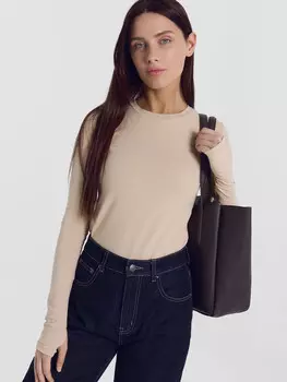 Джемпер женский в бежевом цвете