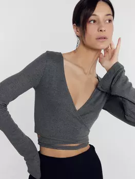 Джемпер женский в сером цвете