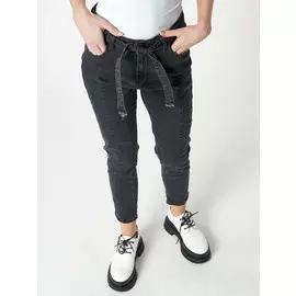 Джинсы зауженные