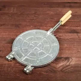 Форма для выпечки вафель