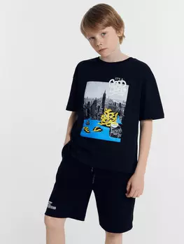 Футболка для мальчиков черная с печатью