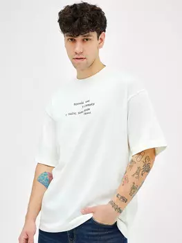 Футболка мужская светло-молочная с печатью