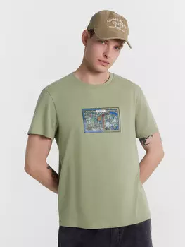 Футболка мужская зеленая с принтом и надписью