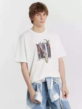 Футболка мужская белая с принтом