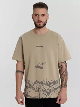 Футболка мужская бежевая с принтом