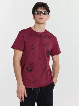 Футболка мужская бордовая с принтом