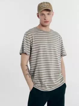 Футболка мужская кофейно-бежевая в белую полоску