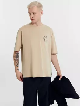 Футболка мужская пыльно-бежевая с печатью