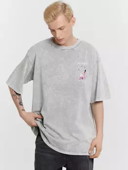 Футболка мужская серая с обработкой эйсид и принтом