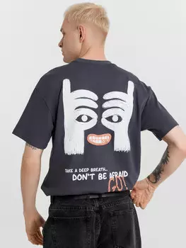 Футболка мужская серая с принтом и надписью