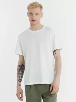 Футболка мужская в белом цвете