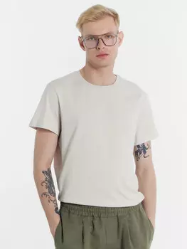 Футболка мужская в бежевом цвете