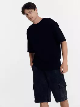 Футболка мужская в черном цвете