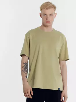 Футболка мужская в цвете пыльный хаки