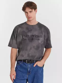 Футболка мужская в цвете винтажный серый с вышивкой