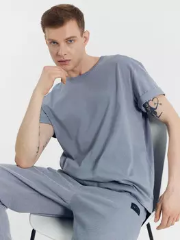 Футболка мужская в сером цвете