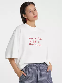 Футболка женская с вышивкой