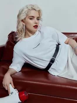 Футболка женская белая с надписью