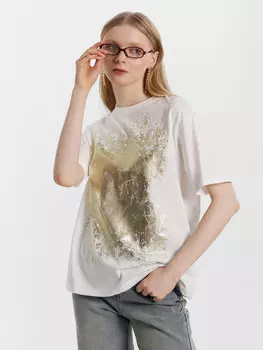 Футболка женская белая с золотистой отделкой